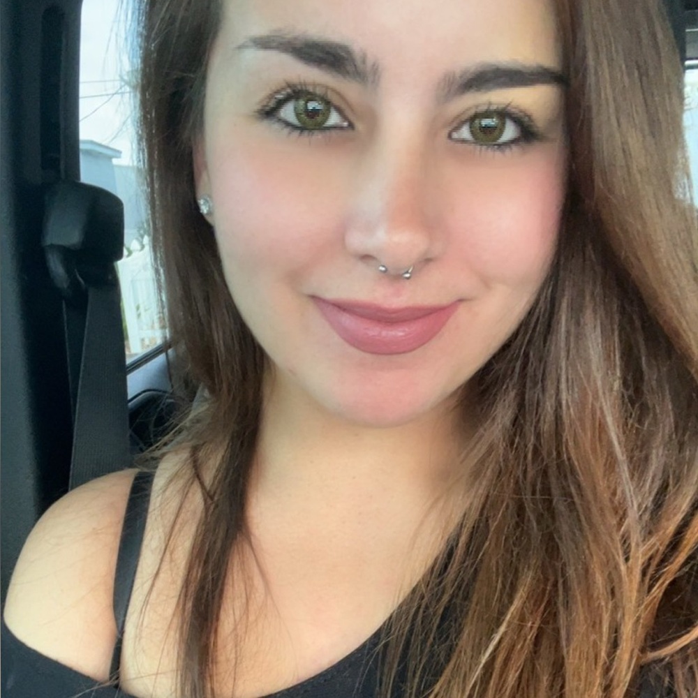 Meet your Posher, Jeannette